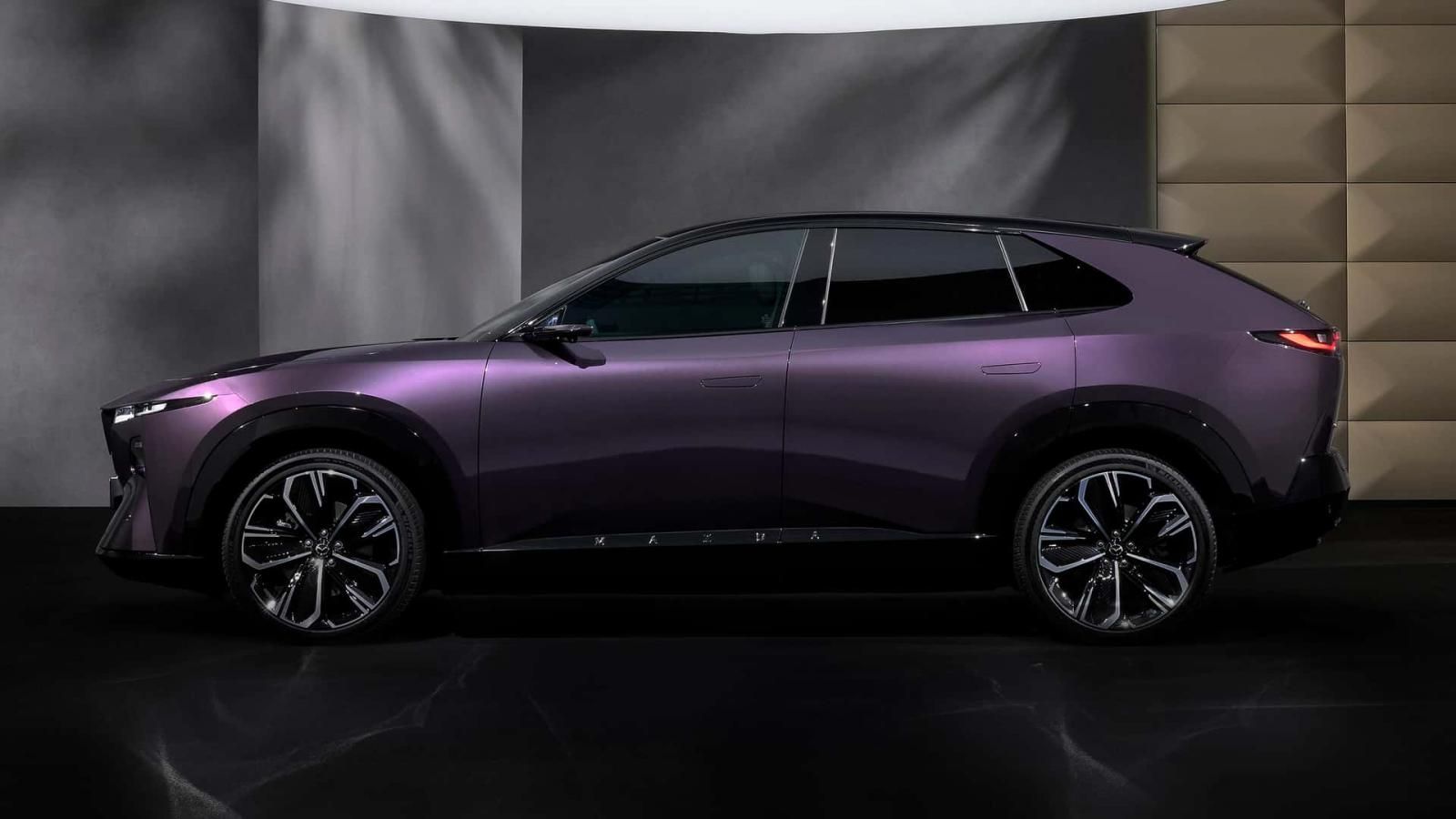 Αποκάλυψη για το νέο ηλεκτρικό Mazda CX-6e